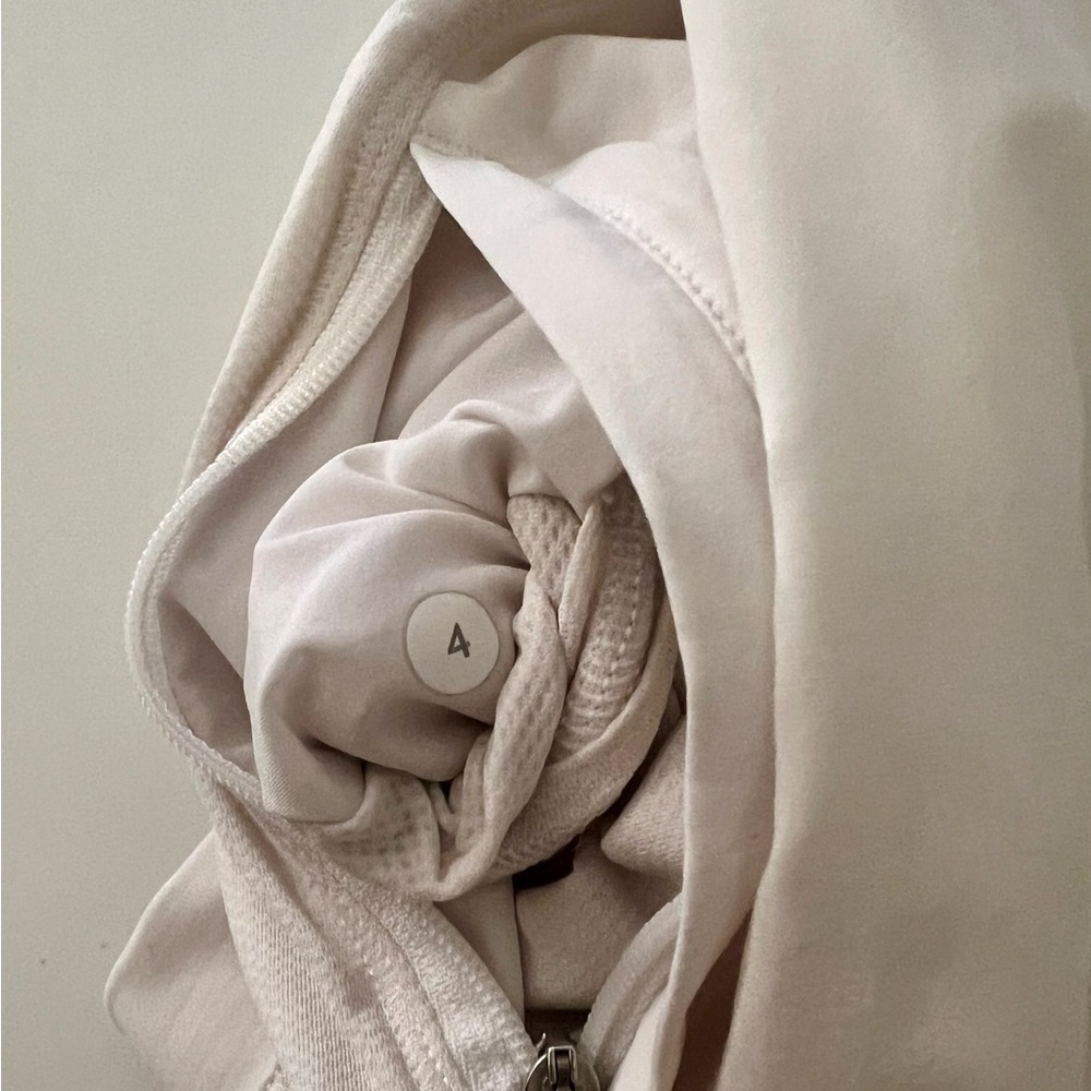 Lululemon Time To Shine Jacket - Picture 7 of 7